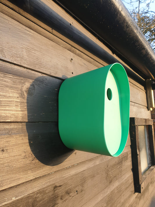 Nesting box, oval, bamboo.